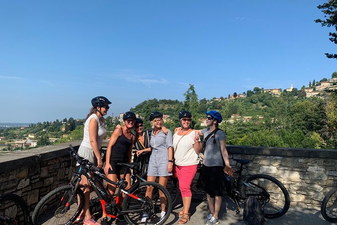 E-bike tour Bergamo - San Vigilio Park and the highest views