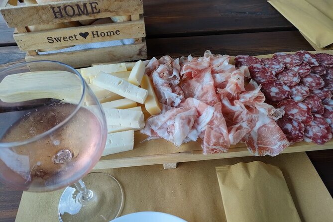 E-Bike Tour with Wine Tasting from Salò - The three Sovenigo Lakes at Puegnago