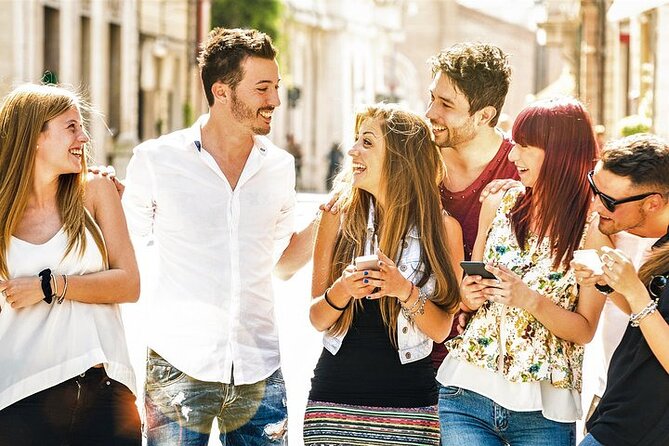 e-Scavenger hunt Milan: Explore the city at your own pace - Starting at Piazza Fontana
