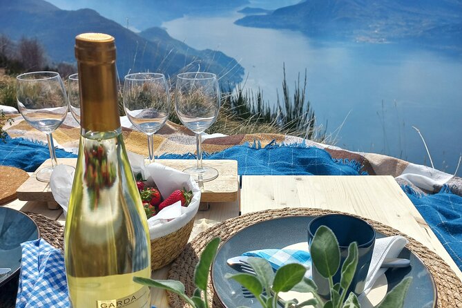 Exclusive Picnic in the Foothills of the Alps with the Lake Views - Leaving Varenna for the Alpine foothills