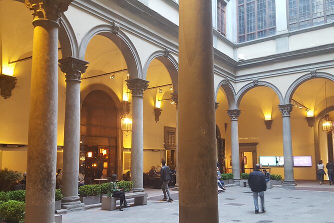Florence Renaissance and Medieval: Day Trip from Milano by High-Speed Train - Ponte Vecchio and the end of the guided walk