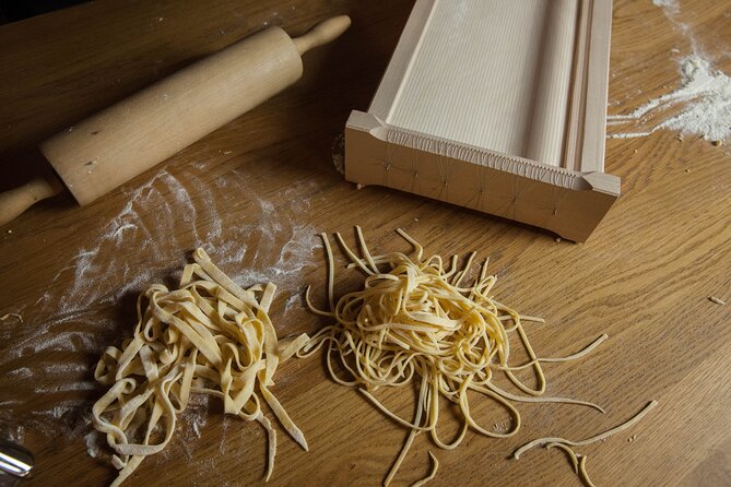 Fresh Homemade Pasta and Tiramisu Cooking Class in Milan - Getting to Via Malaga 2 in Milan