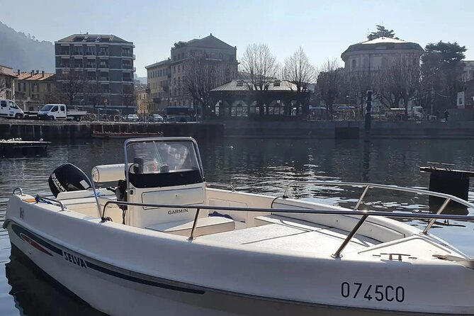 From 1H to 4H License Free Boat Rental 40cv Lake Como - Isola Comacina, Lenno, and Menaggio in three hours