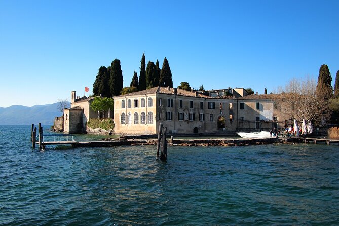From Garda/Bardolino: 4-hour Guided Boat Cruise to Sirmione - Sirmione’s Roman and medieval sights