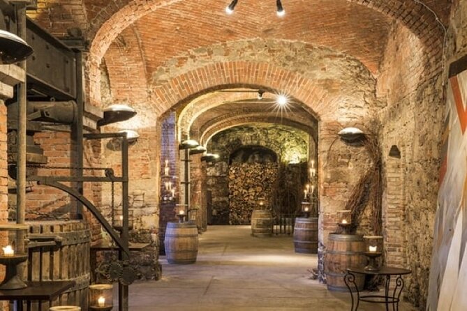 From Lake Como or Milan: Serravalle VIP shopping and Wine Tasting - Timing, confirmation, and group comfort