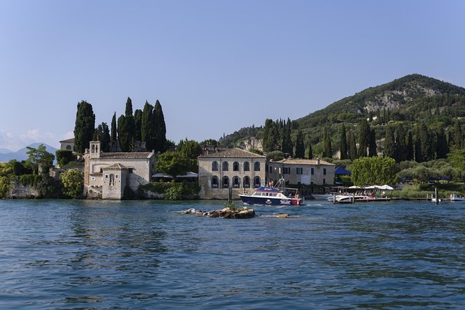 From Lazise: Southern Lake Garda cruise with lunch - Key points at a glance