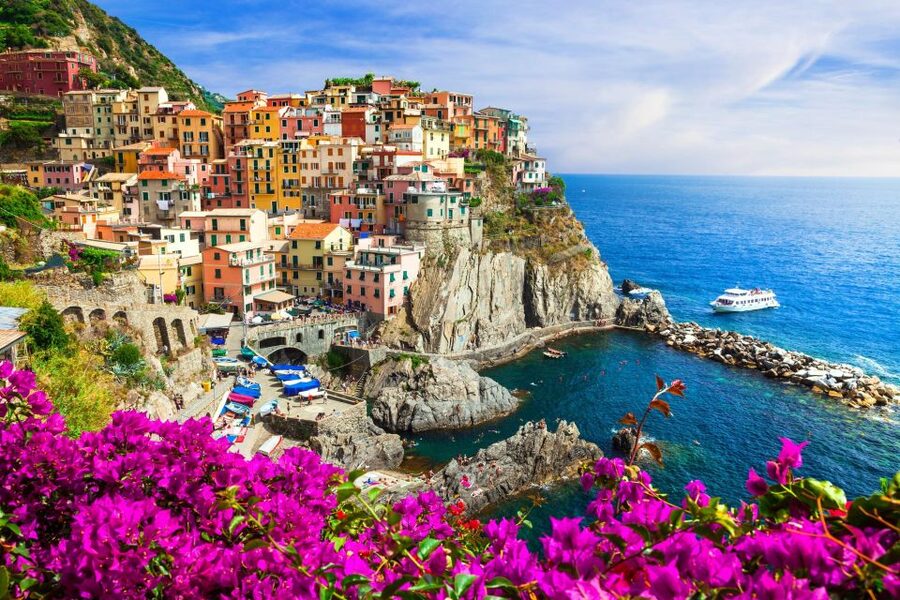 From Milan: Cinque Terre with Portovenere and Boat Cruise - The 80-minute cruise across the Ligurian Sea