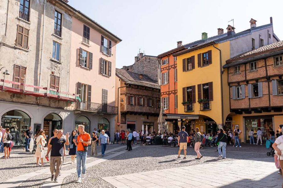From Milan: Como & Bellagio Day Tour & Scenic Lake Cruise - Bellagio: the prettiest stop, with plenty of steps