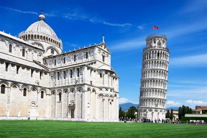 From Milan: Discover Florence & Pisa on an Exciting Full-Day Tour - Santa Croce: Florence’s first powerful glimpse