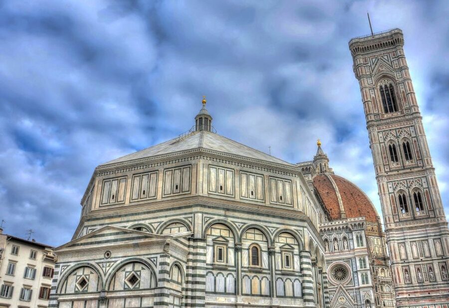 From Milan: Florence and Pisa Day Trip - Ponte Vecchio offers a short, memorable Florence stop