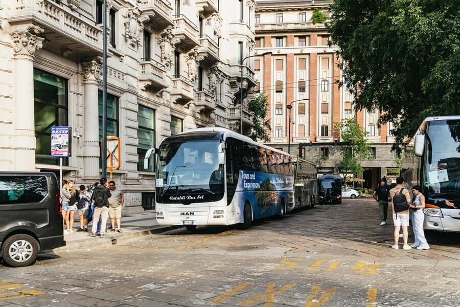 From Milan: Lake Como Cruise with Visits to Como & Bellagio - The cruise through Lake Como