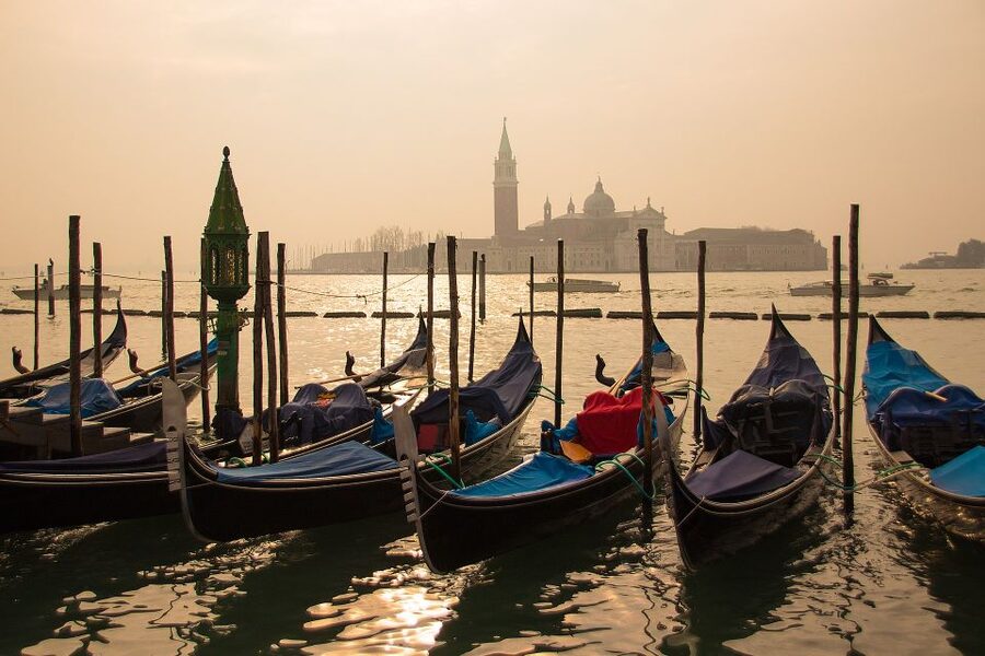 From Milan: Venice and Verona Full-Day Tour by Train - The walking is the real test