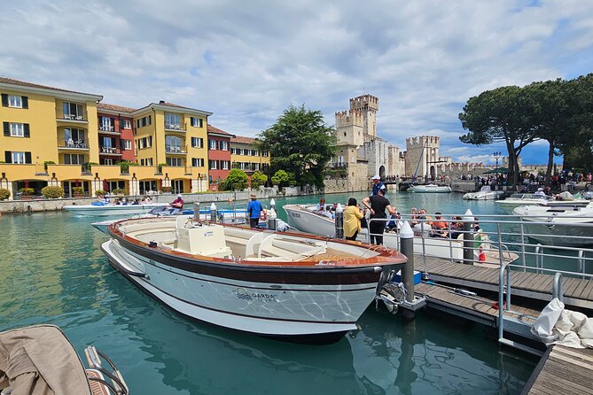 From Milan: Verona, Sirmione and Lake Garda Tour with Boat Cruise - Verona: Roman stone and a famous balcony