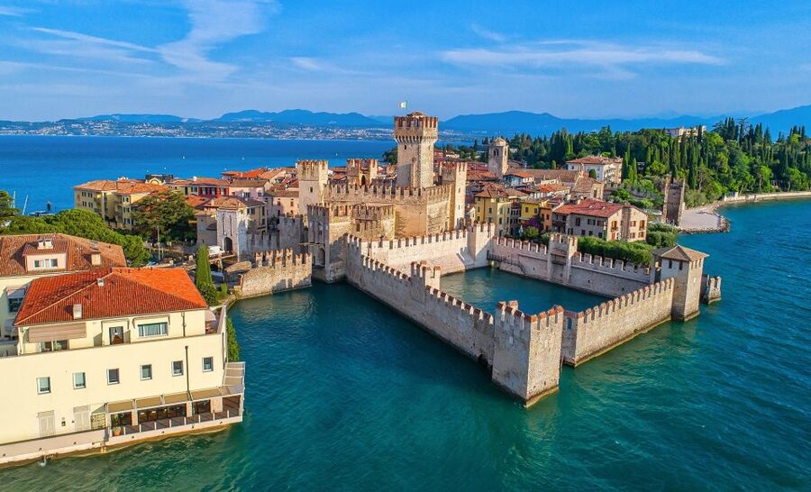 From Milan: Verona, Sirmione and Lake Garda with Boat Cruise - The two-hour ride to Verona