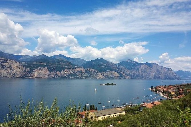 Full-Day Lake Garda and Desenzano del Garda from Milan - small group tour - Free time for lunch, shopping, and lakeside walks