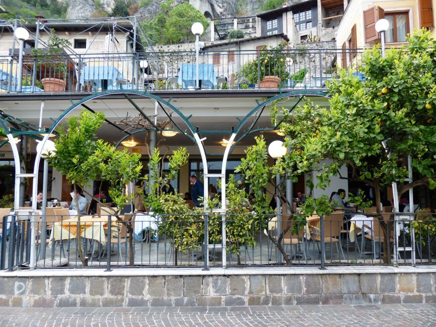 Full-Day Lake Garda Tour: Bus & Public Boat with Guide - Monday route: Salò, Sirmione, and Lazise
