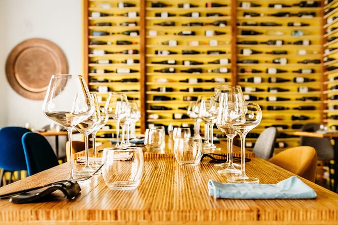 Fun Wine Tasting with the most italian Sommelier in Milan - Paolo’s style and the social setting