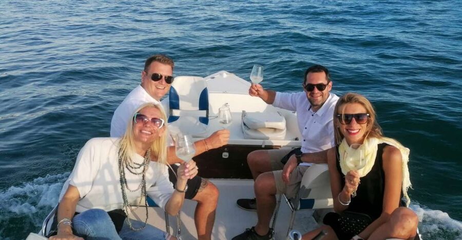 Garda: Private Boat Tour with Wine and Food Tasting - Punta San Vigilio from the water