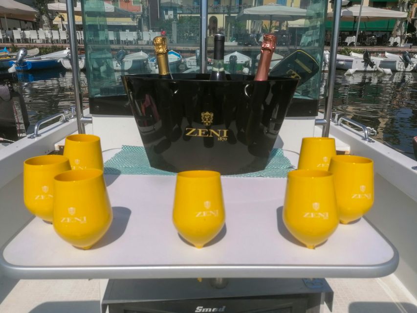 Garda: Private Boat Tour with Wine and Food Tasting - Seeing Isola del Garda without rushing the clock