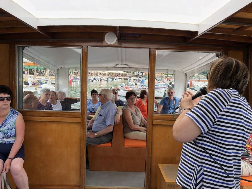 Guided Boat Cruise to Sirmione from Garda/Bardolino - Arriving at Sirmione for two hours