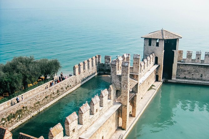 Guided tour in Sirmione with motorboat tour - Seeing Sirmione from the Motorboat