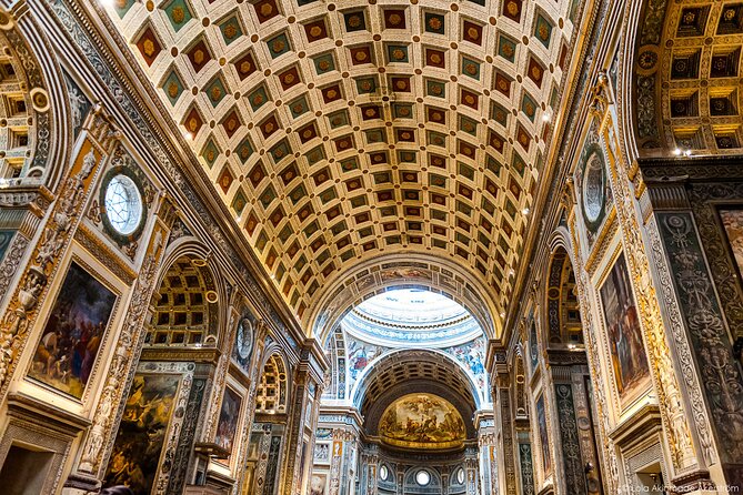 Half-day Guided tour of Mantua City Centre and Ducal Palace - Piazza delle Erbe and the old market quarter
