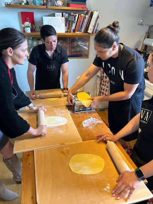 Handmade Pasta & Tiramisu Cooking Class + Stunning Lake View - The Cat, the Home, and Practical Comfort