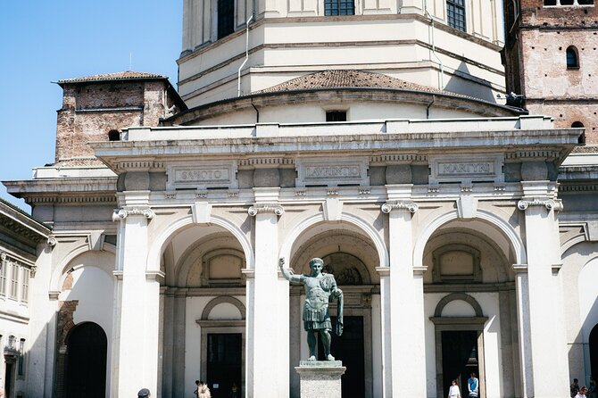 Highlights and hidden gems of Milan Bike Tour - Sforza Castle and Leonardo’s Milan