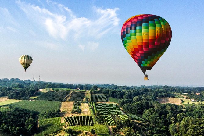 Hot air balloon flight Milan weekend - One quiet hour above the Milan plain