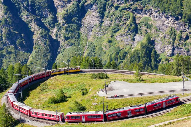 Intimate Small-Group Bernina UNESCO Scenic Train on Swiss Alps - How the small group affects the experience
