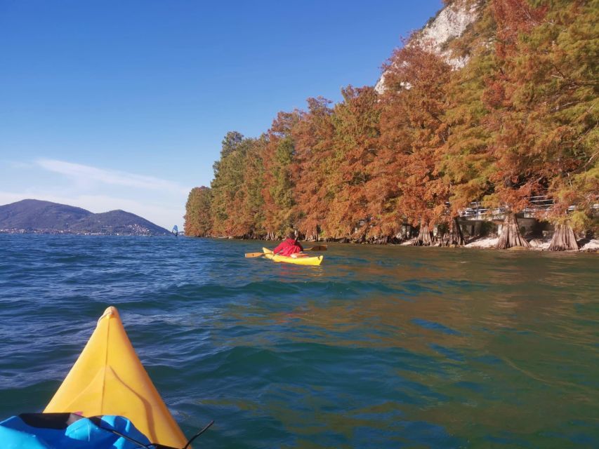 Iseo Lake: rental of kayaks in Pilzone di Iseo - The practical atmosphere at the base