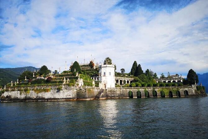 Isola Bella's palace and gardens with a private local guide - Meeting Micaela in Stresa