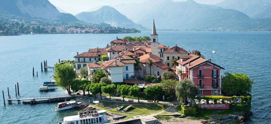 Isola dei Pescatori and Isola Bella Hop-on Hop-off Boat - Parking and the Stresa starting point