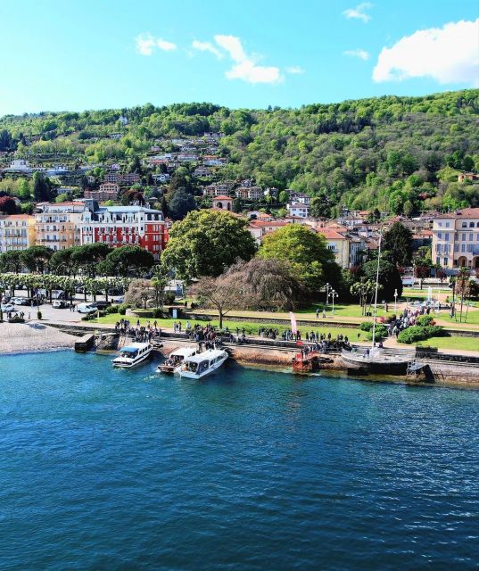 Isola Pescatori and Isola Bella Hop-On Hop-Off Boat Tour - Isola dei Pescatori, the island for lunch and wandering