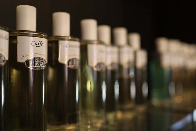 Italian Perfume Workshop in Milan - A Small Setting With a VIP Feel
