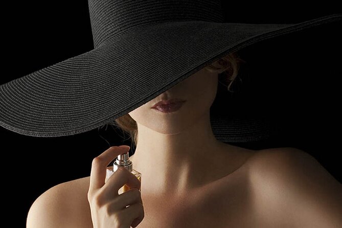 Italian Perfume Workshop in Milan - Meeting at Piazzale Loreto or Moscova