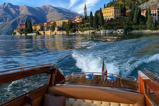 Lake Como 1hr Cruise + Bellagio + Lunch + Villa Melzi - Seeing Bellagio with an English-speaking guide