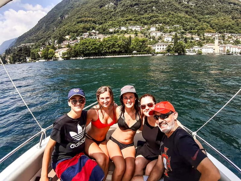 Lake Como: 2h Shared Boat Tour with Wine Tasting - Blevio and the return toward Como