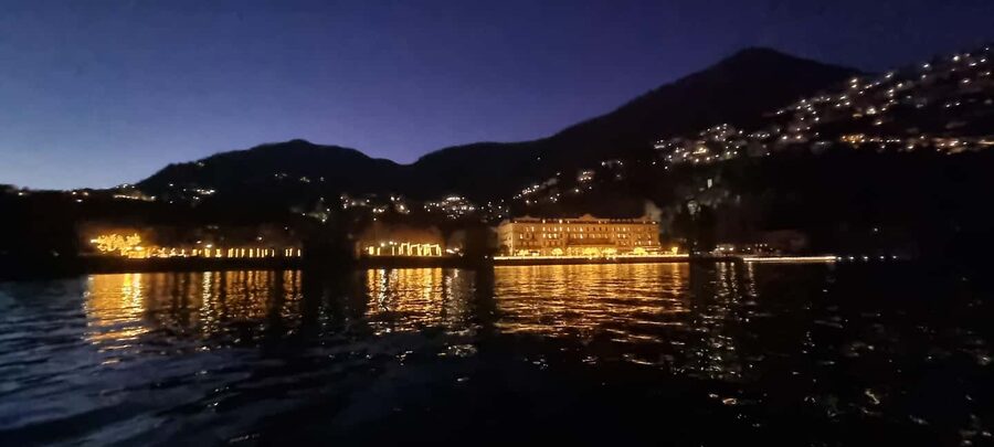 Lake Como: Aperitivo Cruise with Prosecco at Sunset - What the guides add to the ride