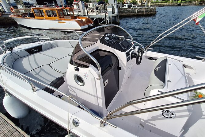 Lake Como Boat Tours: options from 1 hour to a Full Day - The Como waterfront and Brunate views
