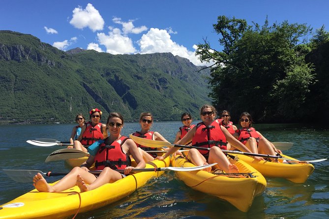 Lake Como Kayak Tour from Bellagio - The first paddle toward Villa Serbelloni