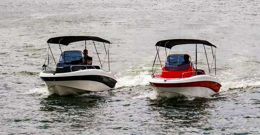 Lake Como: Motor Boat Rental - Taking the wheel on Lake Como