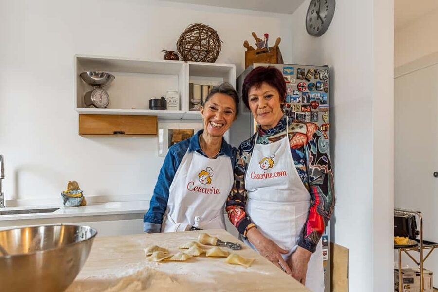 Lake Como: Ravioli Cooking Class with Wine - Shaping classic ravioli by hand