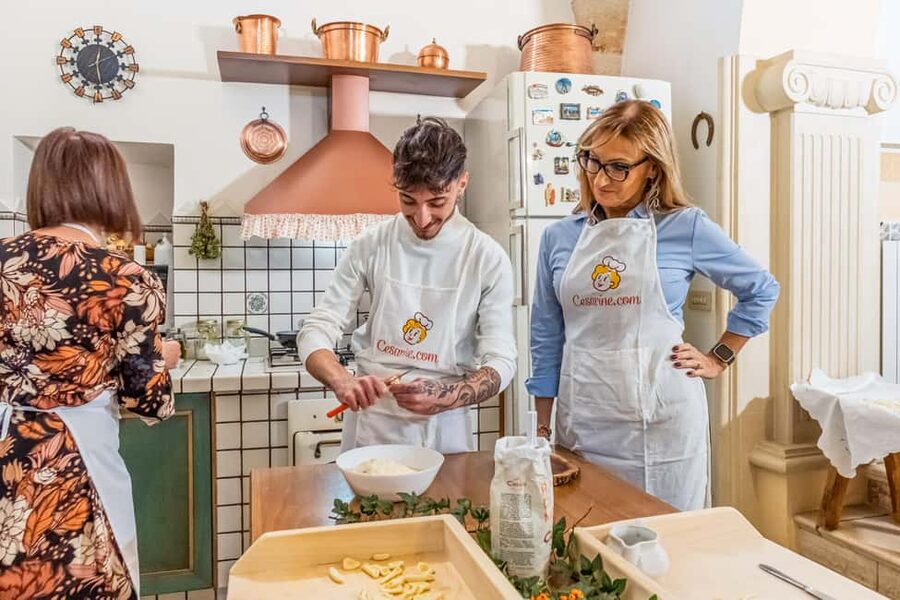 Lake Como: Ravioli Cooking Class with Wine - The family touch behind the cooking