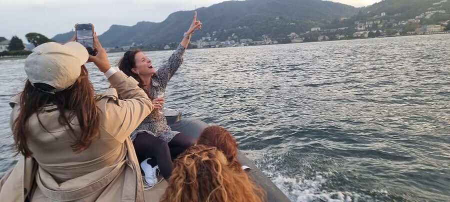 Lake Como: Shared Boat Tour with Prosecco Aperitif - Prosecco, soft drinks, and the social side