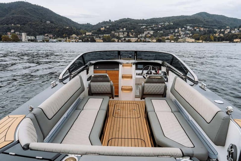Lake Como: Shared Group or Private Boat Tour - Why a small boat is the right way to see Lake Como