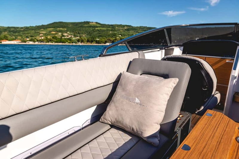 Lake Como: Shared Group or Private Boat Tour - Argegno, Isola Comacina, and Villa Balbianello