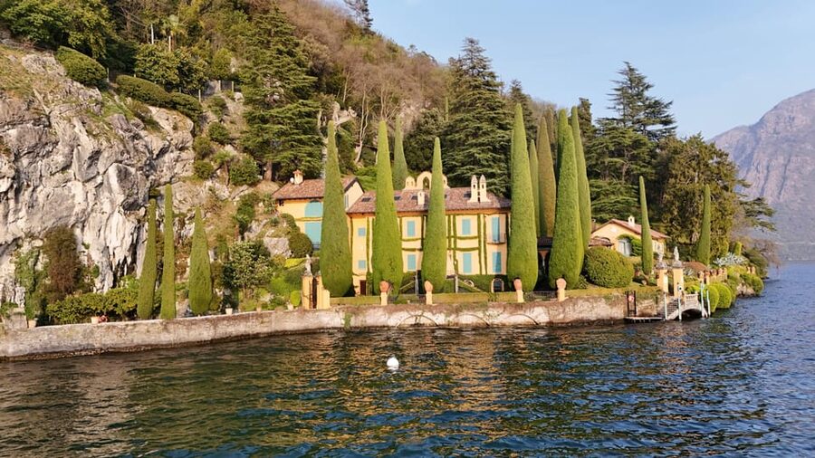 Lake Como: Shared or Private 3 Hours Boat Tour with Aperitif - Starting at Sant’Agostino dock in Como