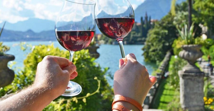 Lake Como: Winery Tour with Wine Tasting - Why this winery visit feels different from a standard tasting