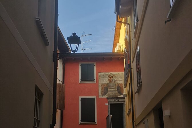 Lake Garda at Sunset: Desenzano Walk & Boat around Sirmione - Sunset beside the Grotte di Catullo